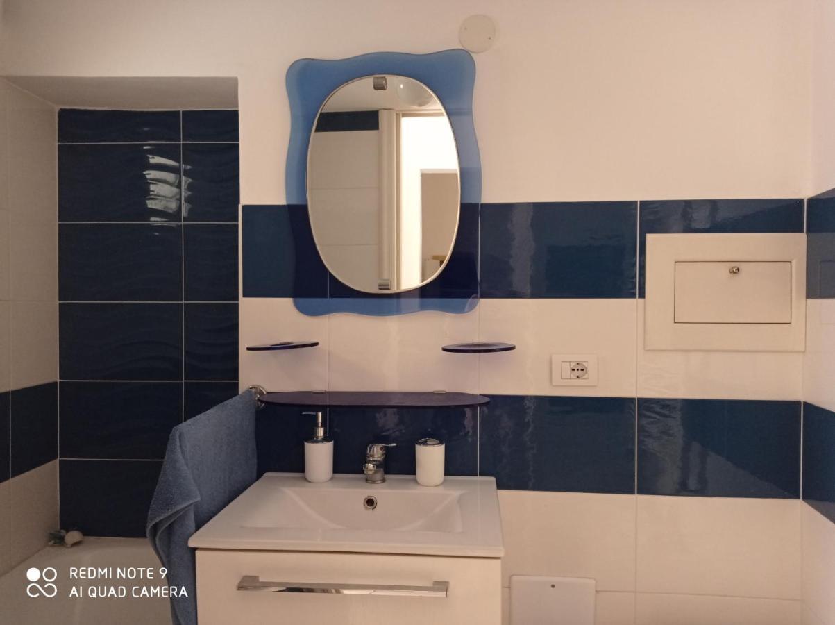 Angolo Santa Chiara Napoli Apartment Luaran gambar